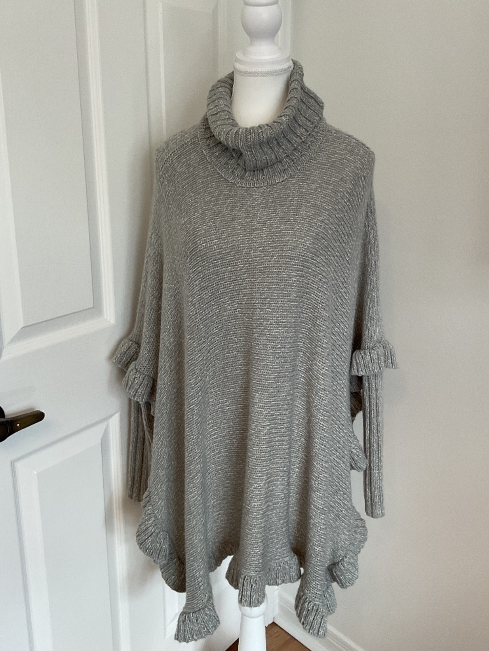 2 FOR $12! 💐Ardene Turtleneck Poncho w Sleeves and Ruffled Hem - Picture 2 of 4